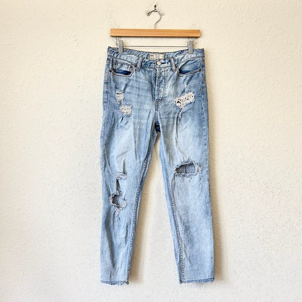 FREE PEOPLE Ella Jeans Blue Denim Distressed Button Fly Cropped